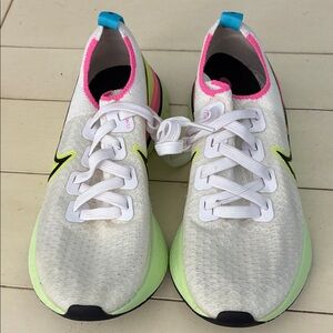 Nike react z infinity. NWOT. Size 6 1/2